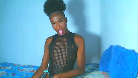 Snapshot of yarithza_ts2003 chatting on 01/17/25, 06:54 YARITHZA online show from 01/17/25, 06:54