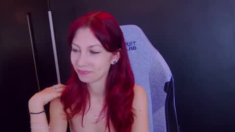 Snapshot of yasemina_ chatting on 03/12/26, 10:05 Yase online show from 03/12/26, 10:05