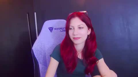 Snapshot of yasemina_ chatting on 03/17/26, 09:51 Yase online show from 03/17/26, 09:51