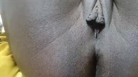 Snapshot of yashkatlin chatting on 09/15/25, 03:45 Yash online show from 09/15/25, 03:45