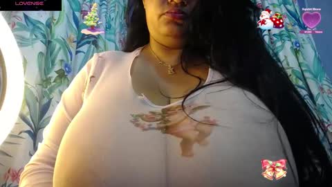 Yasmin online show from 12/28/24, 01:38