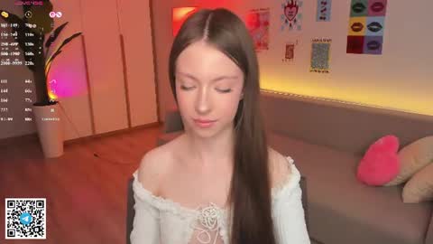 Snapshot of yasmin_kass chatting on 06/28/26, 06:30 Yasmin online show from 06/28/26, 06:30