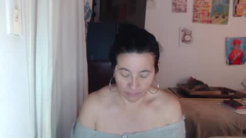 yasmin_love85 online show from 10/10/25, 07:35