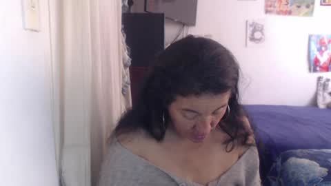 Snapshot of yasmin_love85 chatting on 06/23/26, 02:26 yasmin_love85 online show from 06/23/26, 02:26
