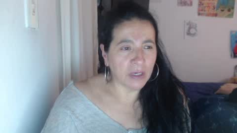 Snapshot of yasmin_love85 chatting on 07/14/26, 02:01 yasmin_love85 online show from 07/14/26, 02:01
