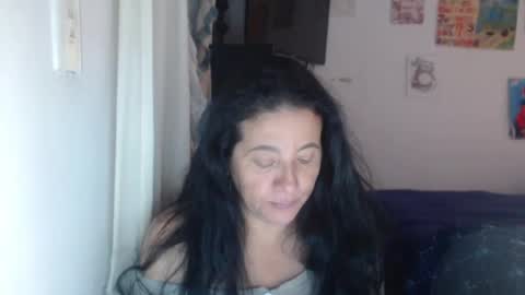 Snapshot of yasmin_love85 chatting on 07/30/26, 02:49 yasmin_love85 online show from 07/30/26, 02:49
