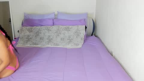 Yasmina online show from 12/09/24, 01:40