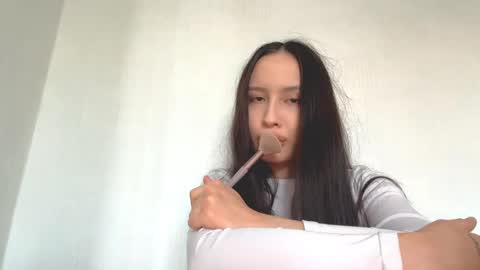 Snapshot of yasminlavista chatting on 04/29/26, 01:48 Yasmin online show from 04/29/26, 01:48