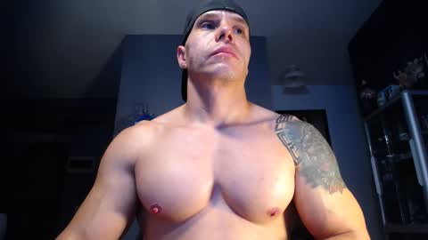 Snapshot of yatho_ chatting on 02/17/26, 11:44 yahto online show from 02/17/26, 11:44