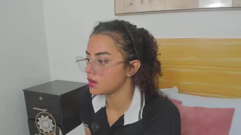 yaya23x online show from 01/03/25, 12:19