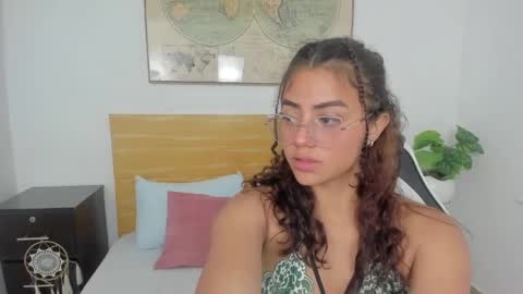 yaya23x online show from 01/03/25, 03:22