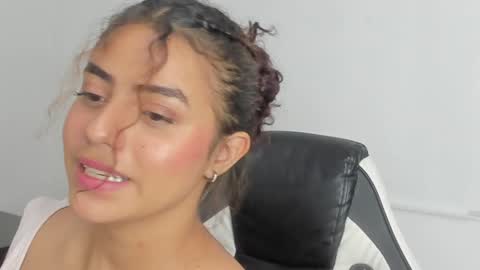 yaya23x online show from 01/14/25, 03:26