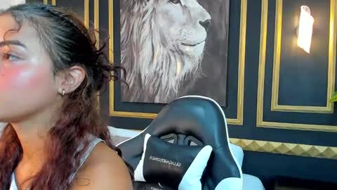 yaya23x online show from 02/08/25, 12:17