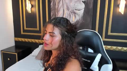 yaya23x online show from 02/10/25, 07:17