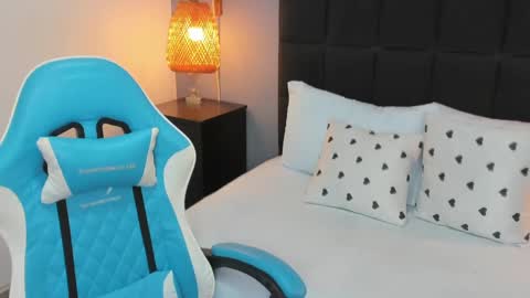 yaya23x online show from 03/05/25, 07:38