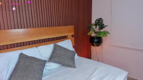 yaya23x online show from 09/26/25, 01:37