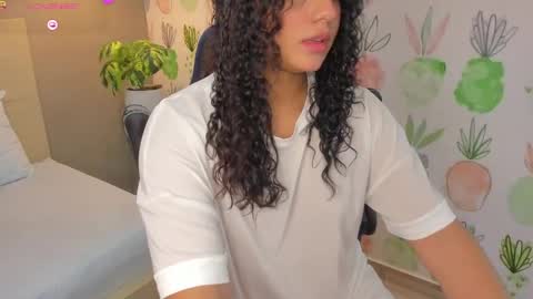 yaya23x online show from 10/01/25, 02:12