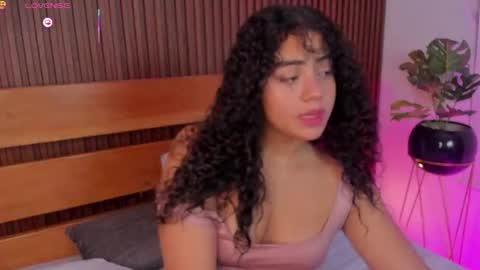 Snapshot of yaya23x chatting on 11/08/25, 02:50 yaya23x online show from 11/08/25, 02:50