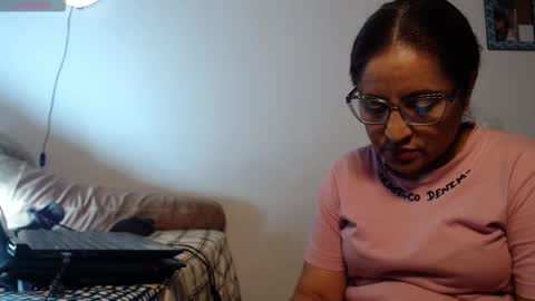 yaya____ online show from 02/20/26, 10:21