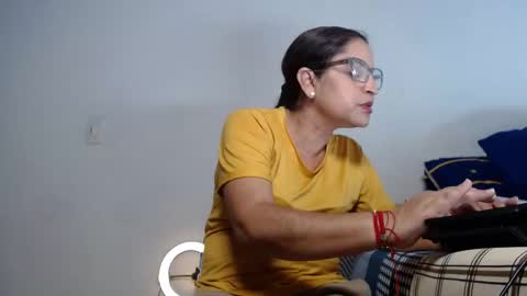 yaya____ online show from 03/26/26, 11:32