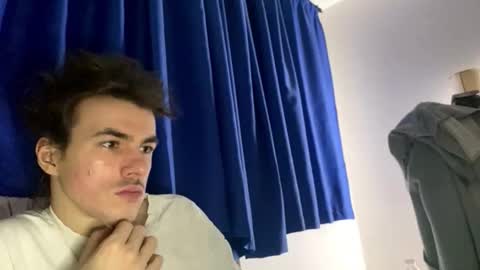 Snapshot of yayay333 chatting on 03/22/26, 06:33 yayay333 online show from 03/22/26, 06:33