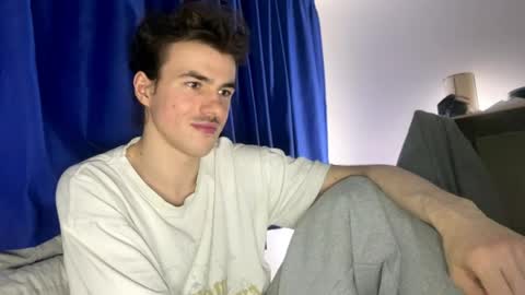 Snapshot of yayay333 chatting on 03/29/26, 06:41 yayay333 online show from 03/29/26, 06:41