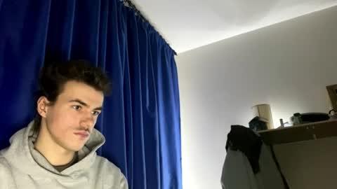 Snapshot of yayay333 chatting on 04/01/26, 09:12 yayay333 online show from 04/01/26, 09:12