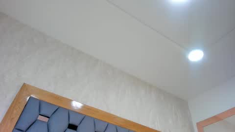 Snapshot of yayi_derek chatting on 03/07/26, 12:02 yayi derek online show from 03/07/26, 12:02