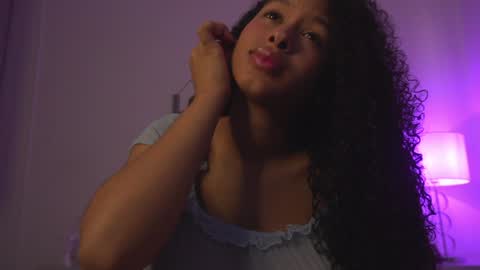 Snapshot of yayoi_cresp18 chatting on 12/18/24, 01:02 yayoi_cresp18 online show from 12/18/24, 01:02