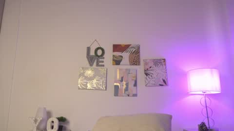 Snapshot of yayoi_cresp18 chatting on 12/19/24, 03:41 yayoi_cresp18 online show from 12/19/24, 03:41