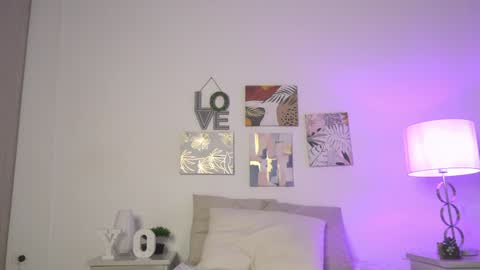 Snapshot of yayoi_cresp18 chatting on 12/29/24, 03:00 yayoi_cresp18 online show from 12/29/24, 03:00