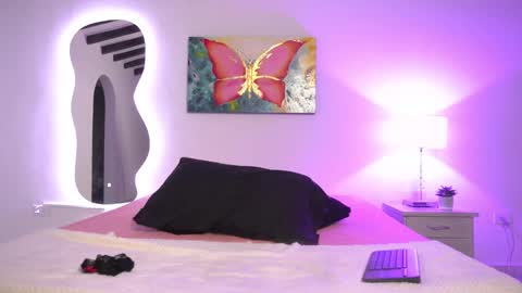 Snapshot of yayoi_cresp18 chatting on 02/27/25, 11:31 yayoi_cresp18 online show from 02/27/25, 11:31