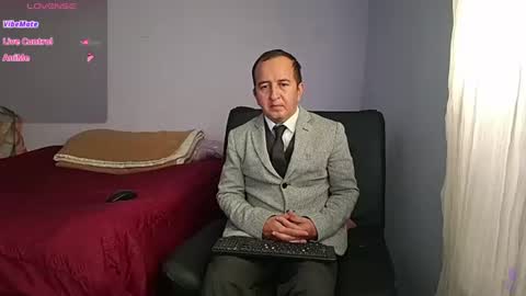 Snapshot of yazflor chatting on 06/25/26, 02:10 Hazzan y Greisy online show from 06/25/26, 02:10