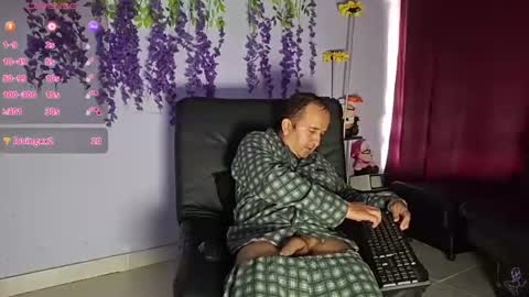 Snapshot of yazflor chatting on 07/03/26, 03:07 Hazzan y Greisy online show from 07/03/26, 03:07