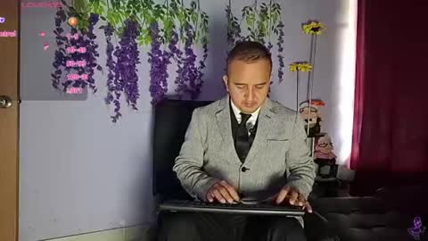 Snapshot of yazflor chatting on 07/10/26, 02:30 Hazzan y Greisy online show from 07/10/26, 02:30