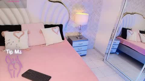  YazminJenner  online show from 05/12/26, 05:37