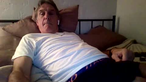 yeah_baby6988 online show from 11/03/25, 04:25