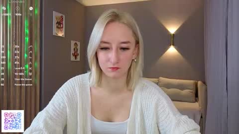 Snapshot of yeah_i_want chatting on 11/18/25, 05:23 Loe online show from 11/18/25, 05:23