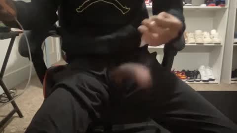 Snapshot of yeahitsrell2 chatting on 02/20/25, 10:59 Yeahitsrell online show from 02/20/25, 10:59