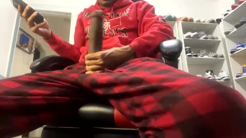 Snapshot of yeahitsrell2 chatting on 03/12/25, 09:23 Yeahitsrell online show from 03/12/25, 09:23