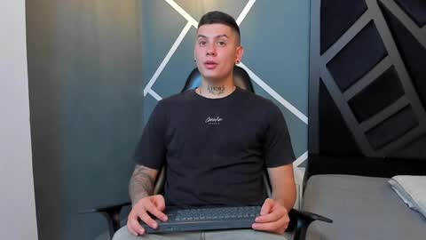 YEIKO ROMERO online show from 01/16/25, 05:55