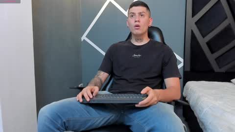 YEIKO ROMERO online show from 01/25/25, 05:19