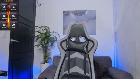 YEIKO ROMERO online show from 10/14/25, 09:43