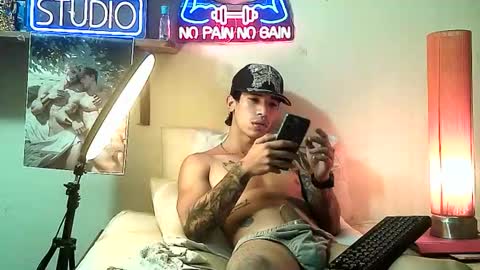 Snapshot of yeisoncastellanos1999 chatting on 11/29/25, 11:19 yeisoncastellanos1999 online show from 11/29/25, 11:19