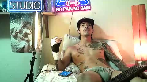 yeisoncastellanos1999 online show from 02/26/26, 07:57