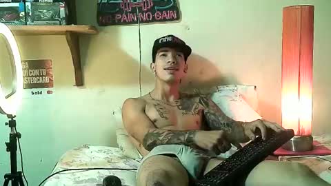Snapshot of yeisoncastellanos1999 chatting on 03/26/26, 06:46 yeisoncastellanos1999 online show from 03/26/26, 06:46