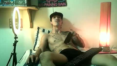Snapshot of yeisoncastellanos1999 chatting on 04/23/26, 05:48 yeisoncastellanos1999 online show from 04/23/26, 05:48