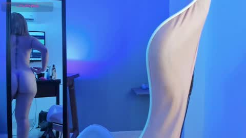 Snapshot of yelena03 chatting on 03/05/25, 11:38 yelena03 online show from 03/05/25, 11:38