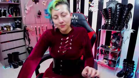 Snapshot of yelena_bondaje chatting on 02/11/25, 08:52 Yelena online show from 02/11/25, 08:52