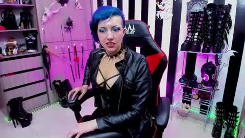 Snapshot of yelena_bondaje chatting on 03/10/25, 09:51 Yelena online show from 03/10/25, 09:51